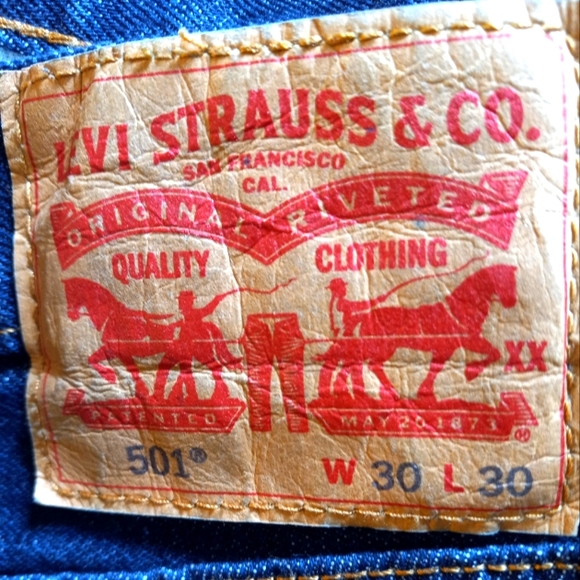 Levi's 501 Button-Fly Jeans - Picture 14 of 16